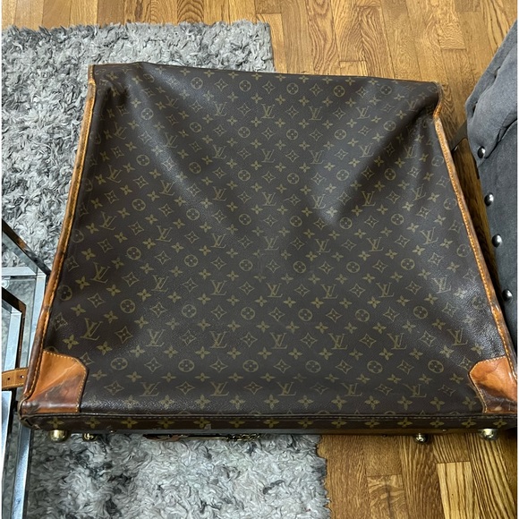 Louis Vuitton Handbags - Louis Vuitton vintage garment bag